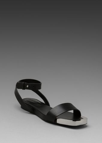 See By Chloé Flat Ankle Wrap Sandal in Black - Lyst