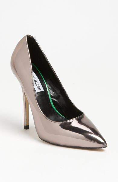 Steve Madden Darrt Pointed Court Shoes in Silver (pewter) | Lyst