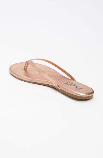 tkees beach matte thong flip flops