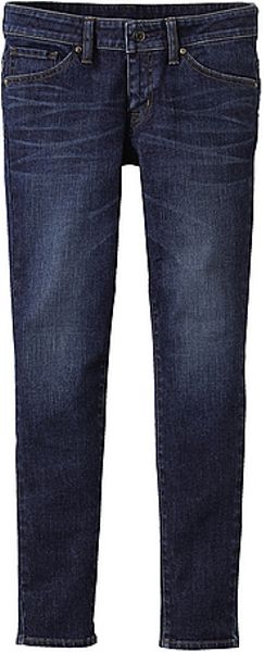 uniqlo blue jeans