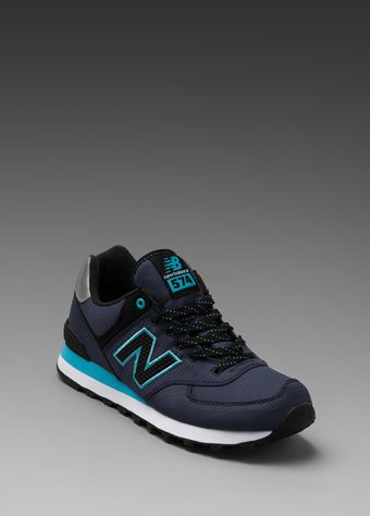 New Balance Windbreaker Ml574 in Navy - Lyst