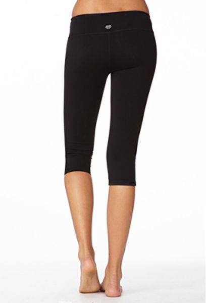 Forever 21 Moisture Management Skinny Workout Capris in Black (black ...