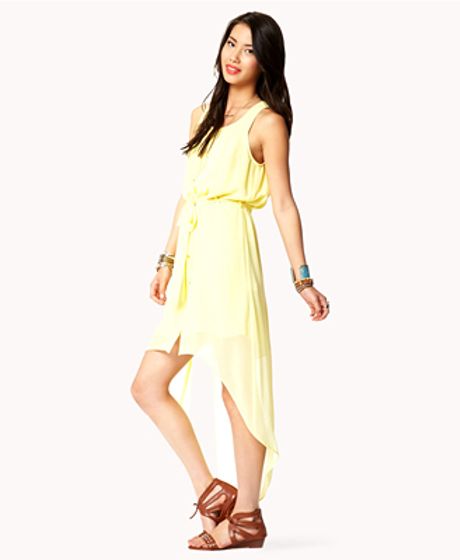 Forever 21 Buttoned High-Low Dress in Yellow (light yellow)
