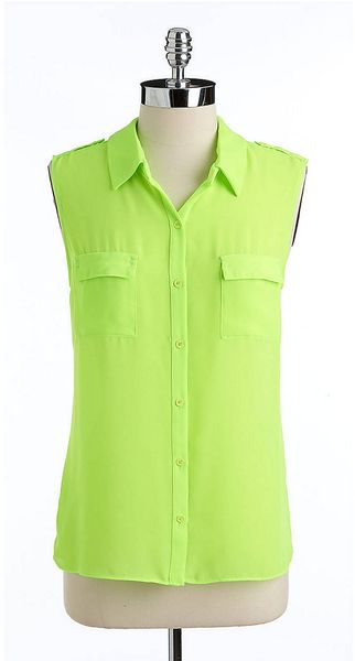 Tahari Sleeveless Hilo Buttonfront Blouse - Lyst