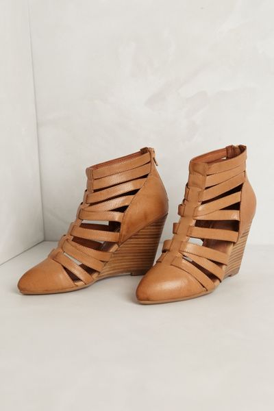 jeffrey campbell nude wedges