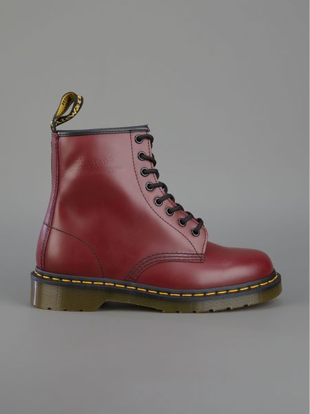 dr marten 8 hole boots