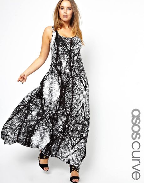 Asos Curve Maxi Dress in Spooky Tree Print in Black (Blackwhite)