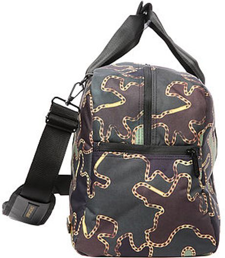 Sprayground The Camo Chains Laptop Duffle Bag in Multicolor for Men (Camo) | Lyst