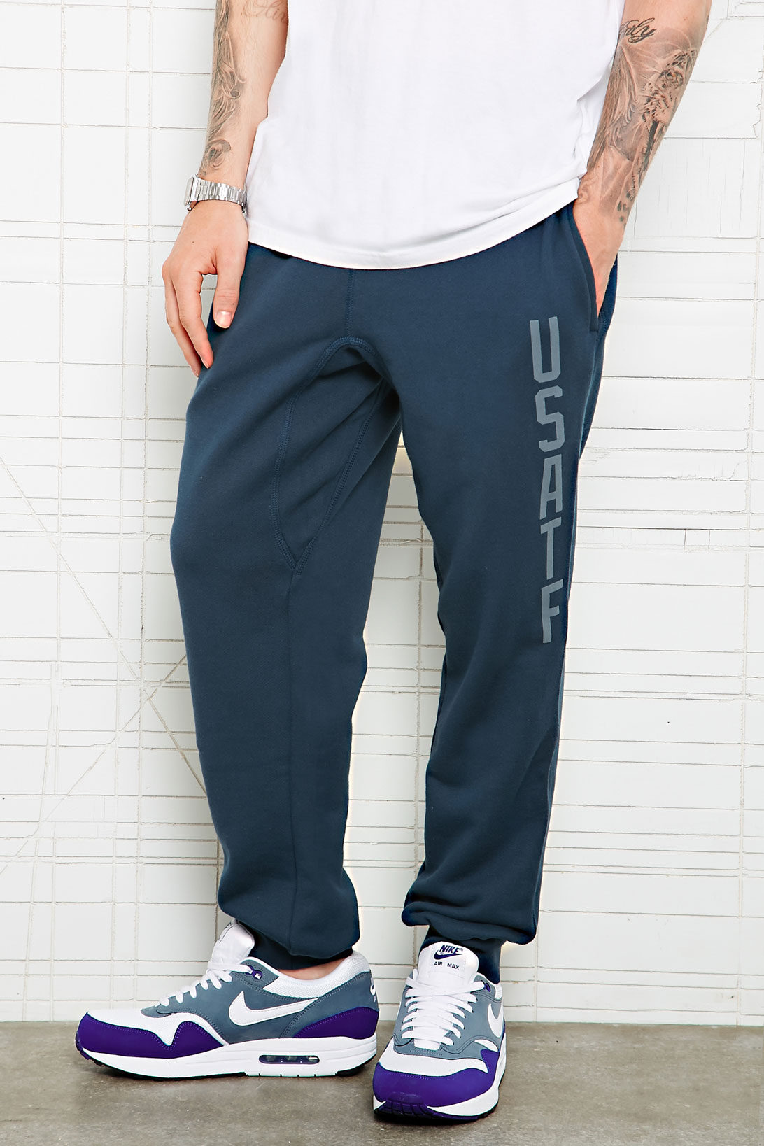 nike sweatpants mens navy blue