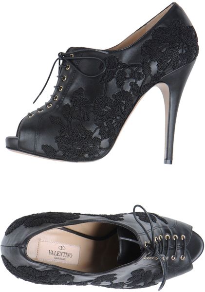 black lace leather shoes