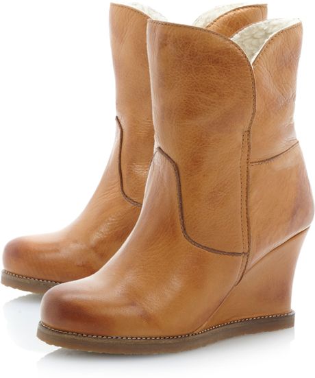 dune tan wedges
