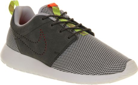 nike roshe gray mens