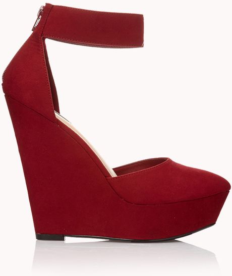 Forever 21 Classic Dorsay Wedges in Red (Wine)