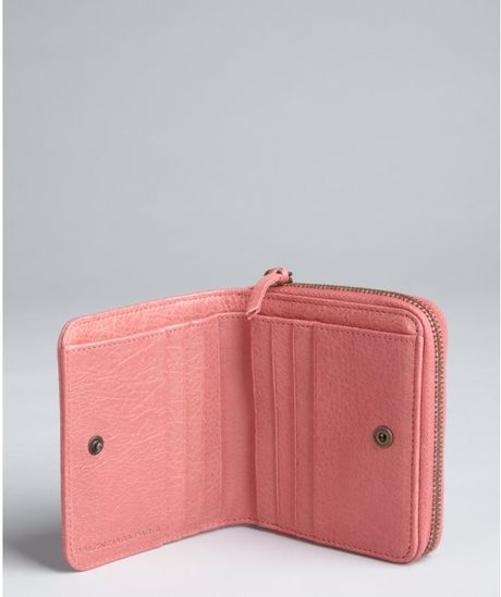 Balenciaga Light Pink Leather Small Zip Wallet in Pink | Lyst