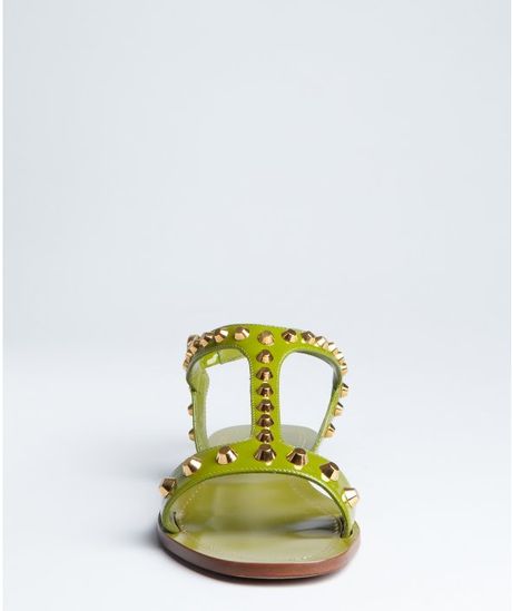 Prada Green Patent Leather Studded Wheel Sandals in Green | Lyst