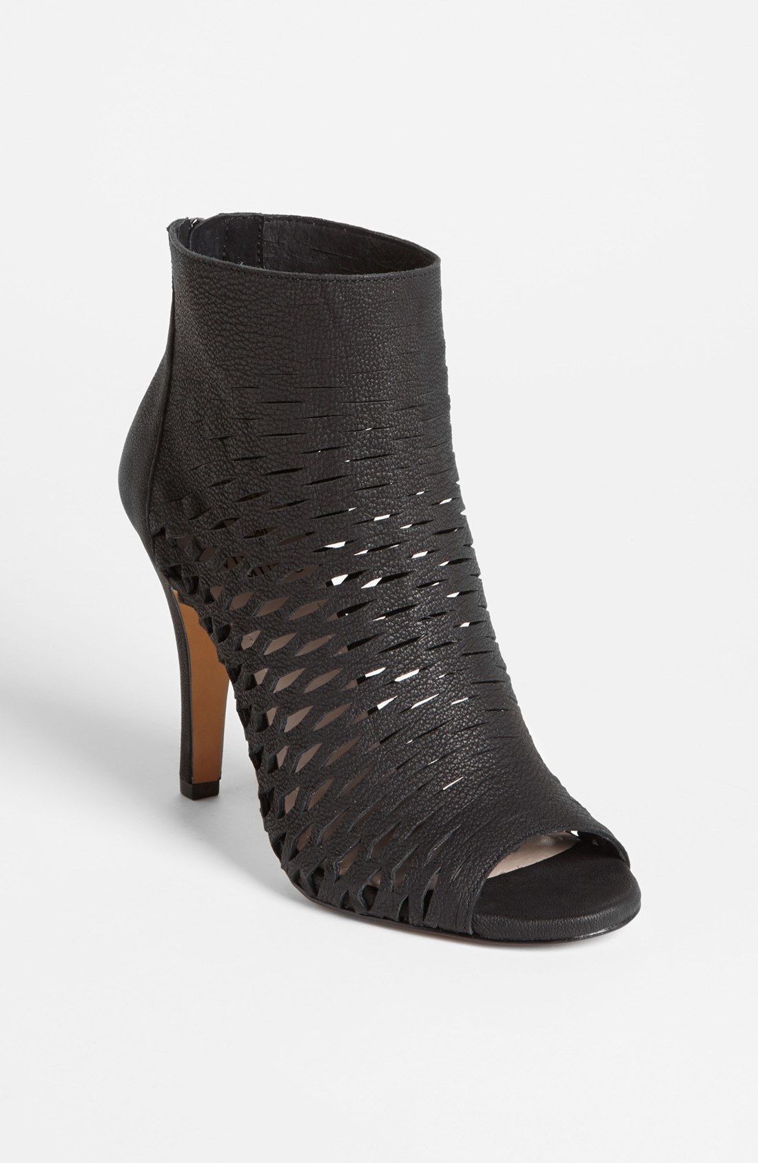 vince camuto dannia bootie