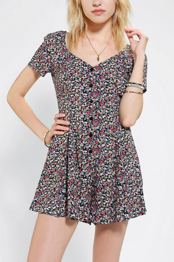 Lucca clothing store Cheap clothing stores