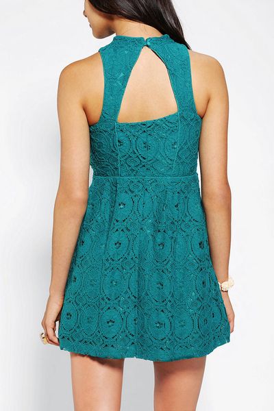 Urban Outfitters Kimchi Blue Jackie Highneck Lace Dress in Green | Lyst