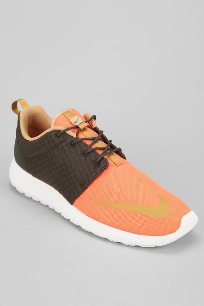 Urban Outfitters Nike Roshe Run Sneaker in Orange for Men | Lyst