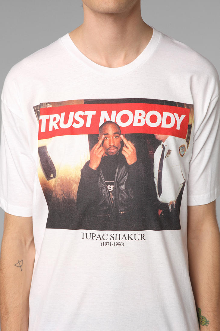 Urban Outfitters Tupac Trust Nobody Tee in White for Men | Lyst