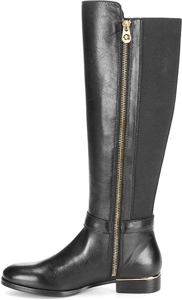 black flat stretch boots