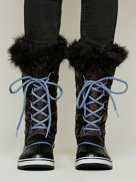 sorel women's tofino herringbone boot