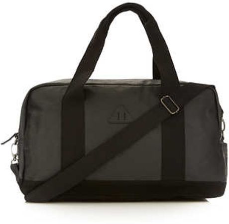 barrel holdall bag