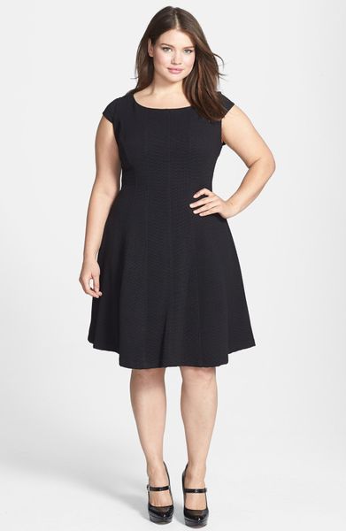 bloomingdale's ladies's dress fits xoxo women's dresses