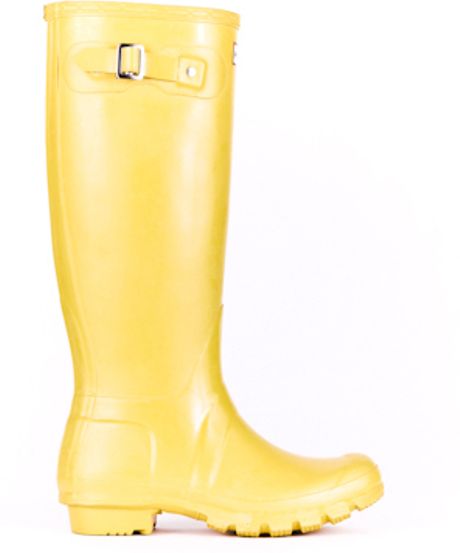 mens yellow hunter rain boots