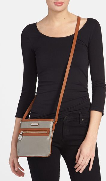 Michael Michael Kors Kempton Crossbody Bag in Gray (Pearl Grey)