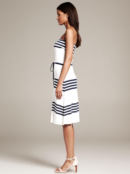 Banana Republic Striped Knit Strapless Dress in Blue (Classic navy) | Lyst