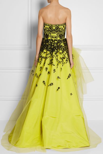 oscar de la renta tulle gown