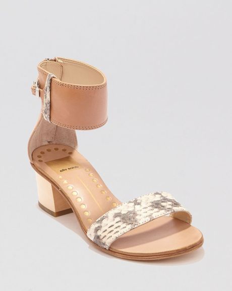 Dolce Vita Open Toe Sandals - Foxie Block Heel in Beige (Natural ...