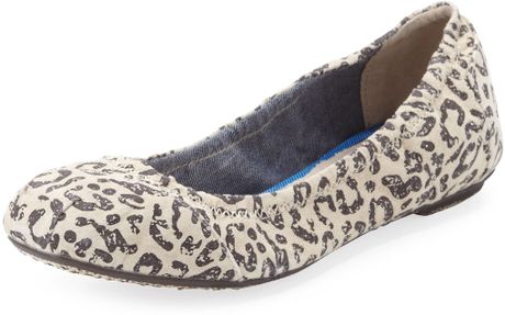 leopard toms flats