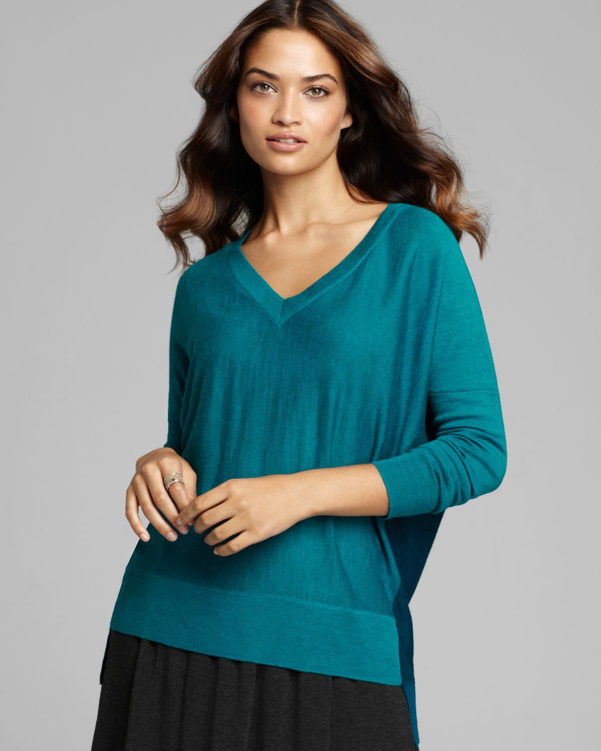 Eileen Fisher V Neck Sweater in Green (Arctic Green/Dark Arctic Green