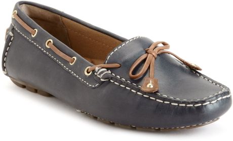 clarks artisan driving moccasin