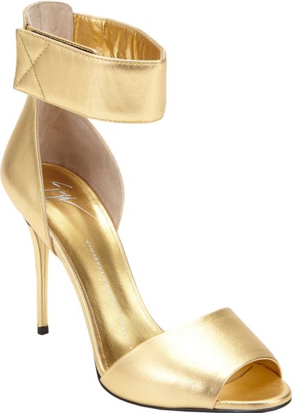 Giuseppe Zanotti Metallic Ankle-Strap Sandals in Gold | Lyst