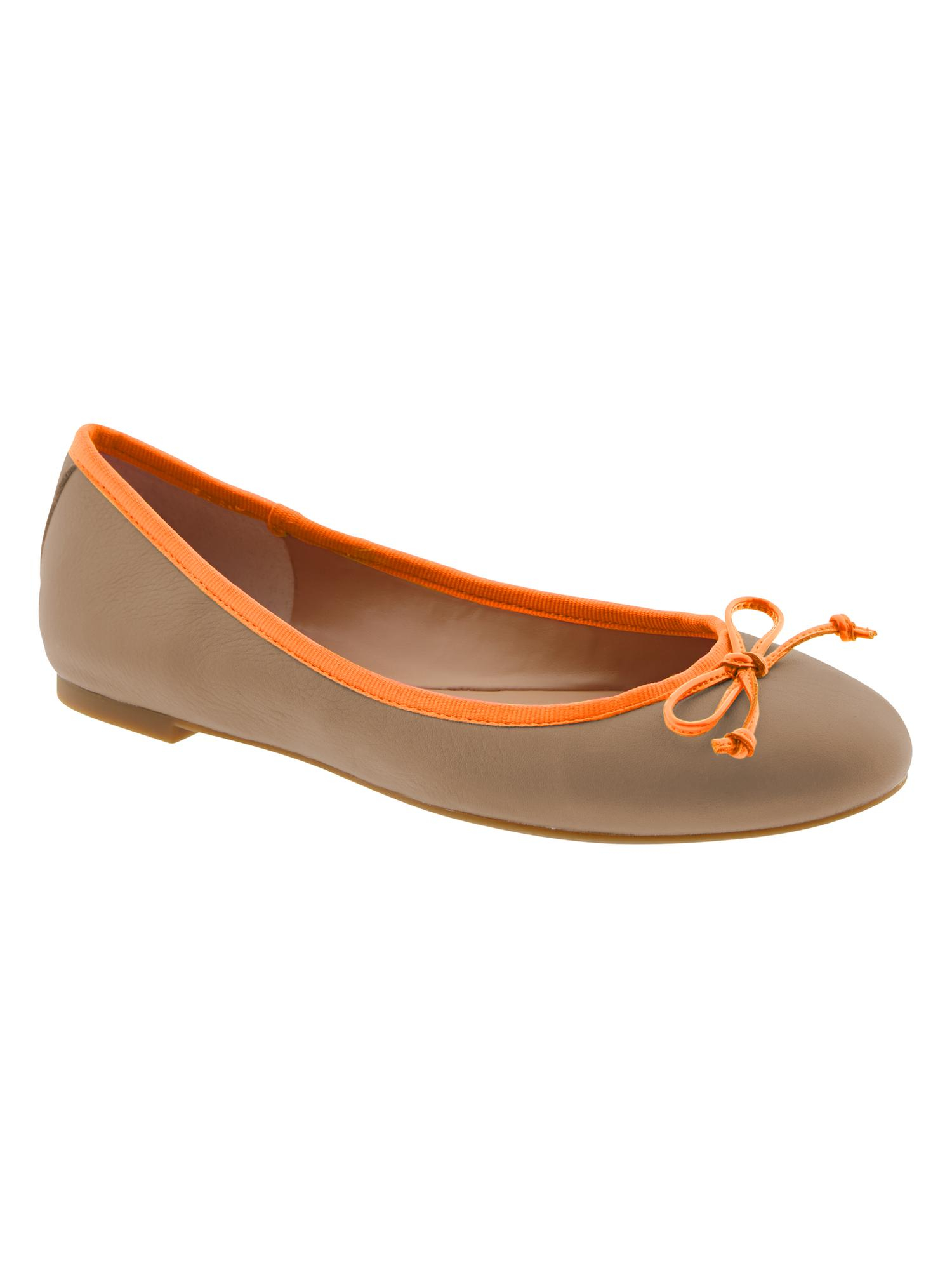 banana republic gold flats