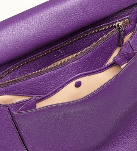 Gucci Nouveau Leather Fringed Shoulder Bag in Purple | Lyst