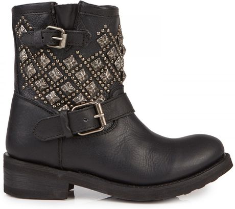 biker boots grey