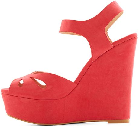 Modcloth Punch Bowl Planner Heel in Strawberry in Red - Lyst