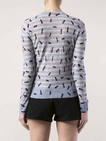 lipstick sweater