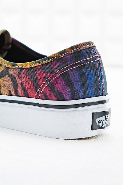 vans tiger muted