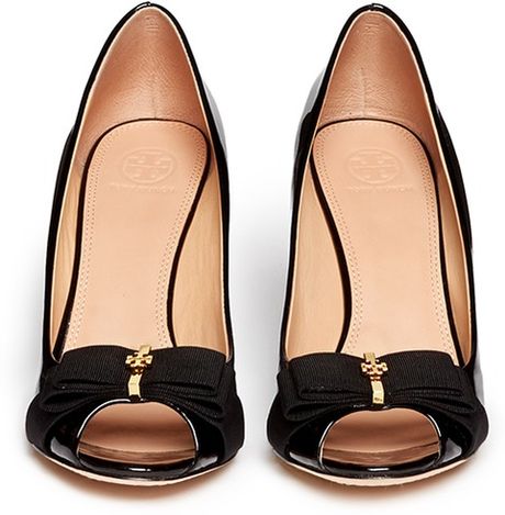 bandolino open toe wedge