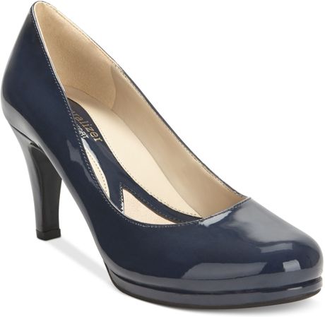 Naturalizer Lennox Pumps in Blue (Shiny Navy) | Lyst