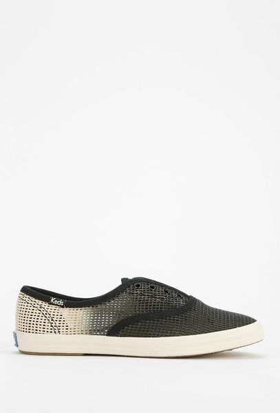 champion shoes laceless
