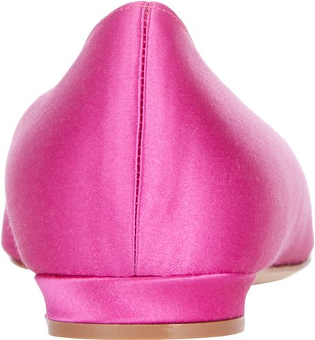 manolo blahnik hangisi flat pink