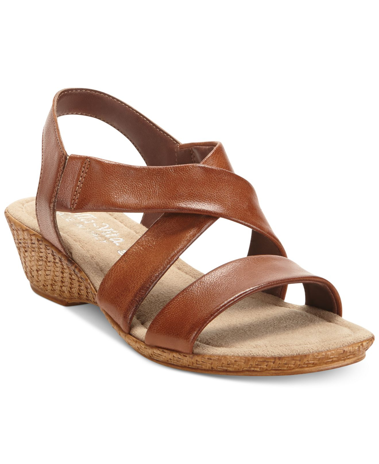 Bella Vita Italian Collection Ciao Wedge Sandals in Brown (Medium ...