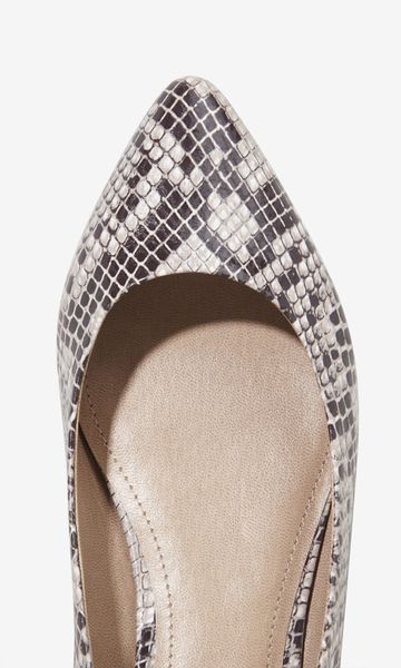 pointed snakeskin flat shoes