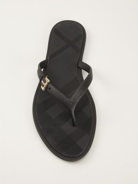 flip flops with buckle